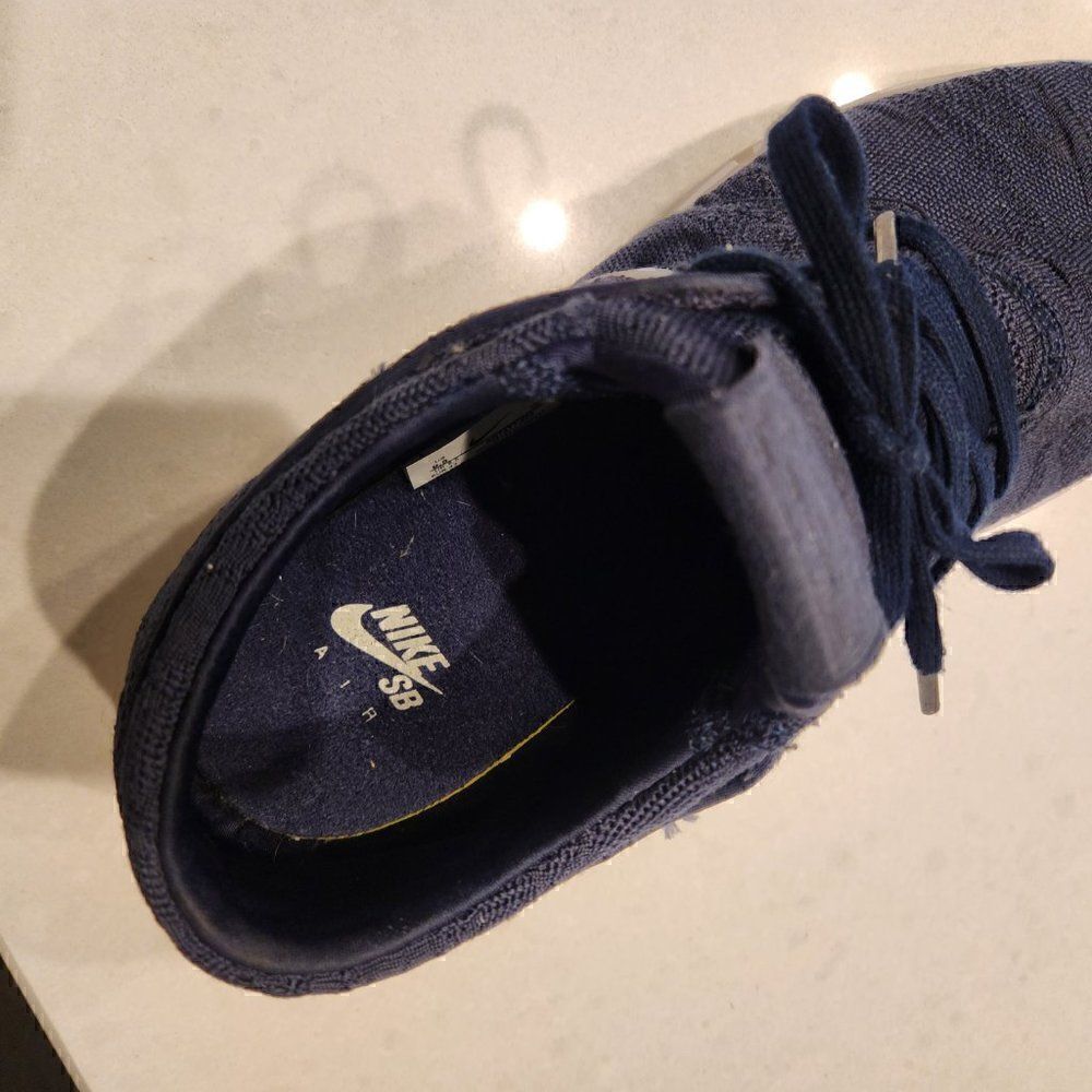 Nike Dark Blue Textured Sneakers - Picture 3 of 8